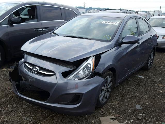 KMHCT4AE2HU282258 - 2017 HYUNDAI ACCENT SE GRAY photo 2