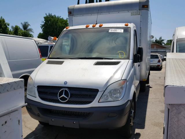 WDAPF4CC3B9474858 - 2011 MERCEDES-BENZ SPRINTER 3 WHITE photo 2