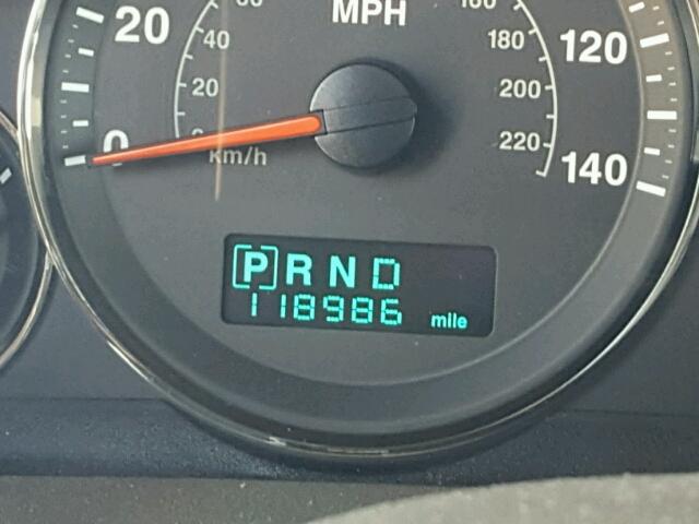 1J8HG48K36C179260 - 2006 JEEP COMMANDER BLUE photo 8