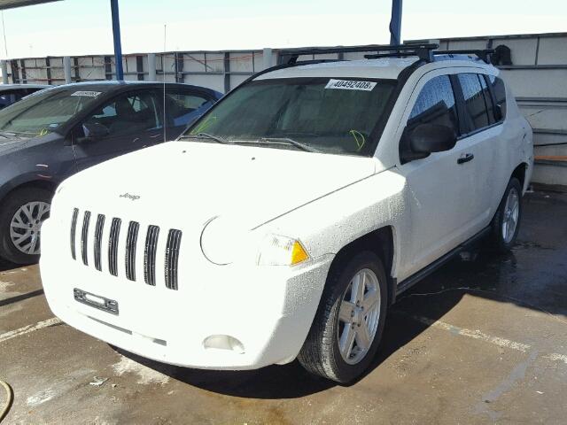 1J8FT47W38D706380 - 2008 JEEP COMPASS SP WHITE photo 2