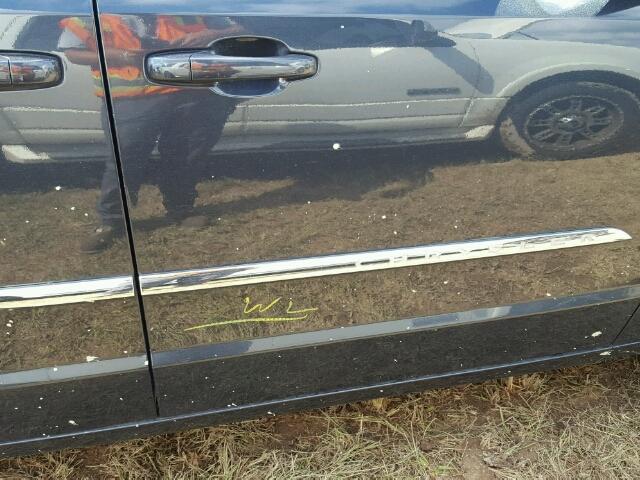 2C4RC1BG2DR743785 - 2013 CHRYSLER TOWN & COU GRAY photo 9