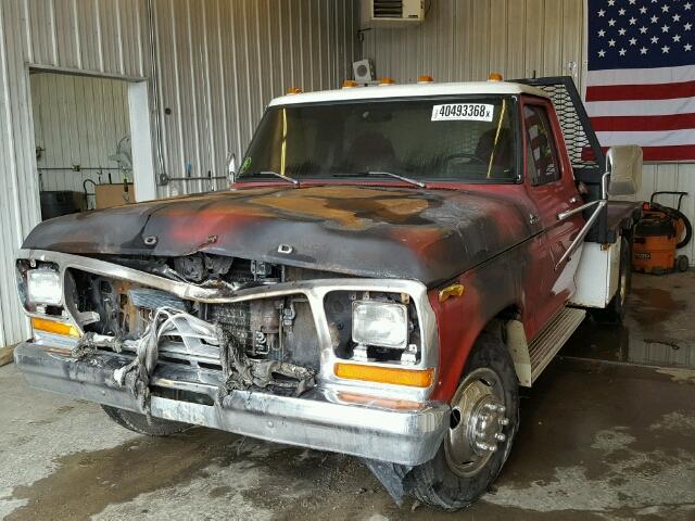 F37SCFE6051 - 1979 FORD F350 RED photo 2