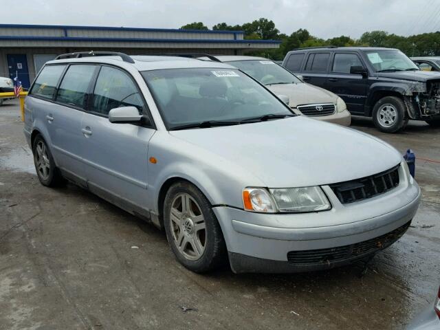 WVWLH63B41E003011 - 2001 VOLKSWAGEN PASSAT GLX SILVER photo 1