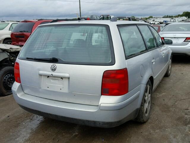 WVWLH63B41E003011 - 2001 VOLKSWAGEN PASSAT GLX SILVER photo 4