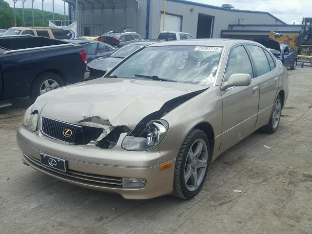 JT8BH68X3W0009255 - 1998 LEXUS GS 400 GOLD photo 2