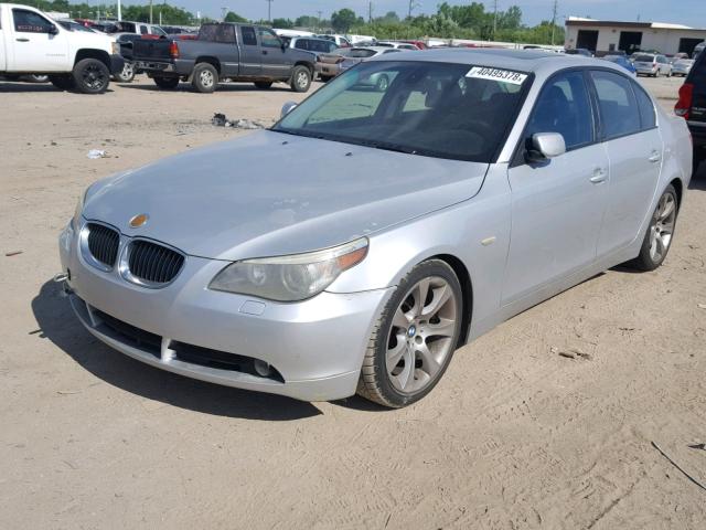 WBANB33574B114237 - 2004 BMW 545 I SILVER photo 2