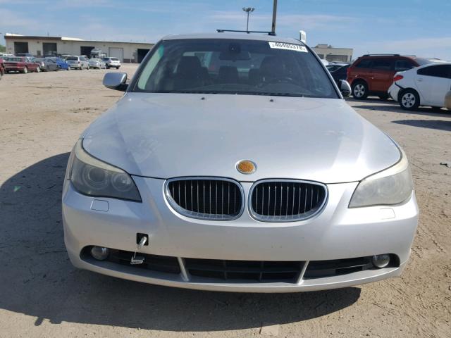 WBANB33574B114237 - 2004 BMW 545 I SILVER photo 9