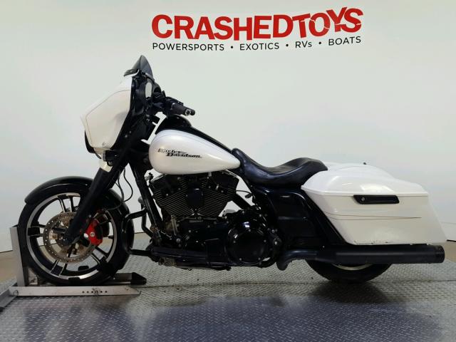 1HD1KRM13FB609536 - 2015 HARLEY-DAVIDSON FLHXS STRE WHITE photo 5