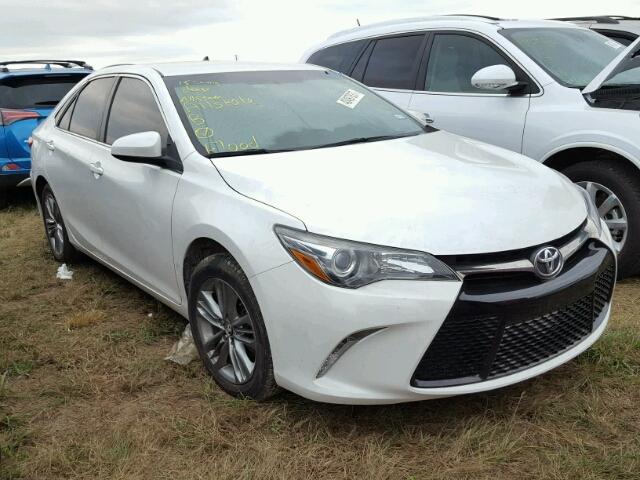 4T1BF1FKXFU484536 - 2015 TOYOTA CAMRY LE 白色 照片 1
