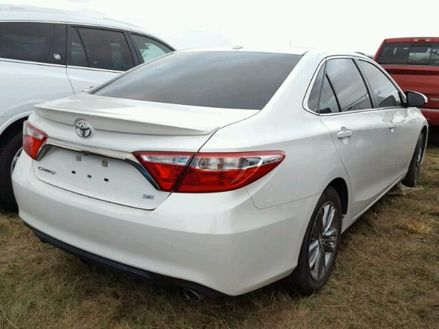 4T1BF1FKXFU484536 - 2015 TOYOTA CAMRY LE WHITE photo 4