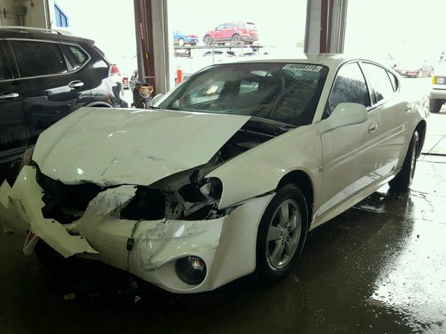 2G2WP552261300797 - 2006 PONTIAC GRAND PRIX WHITE photo 2
