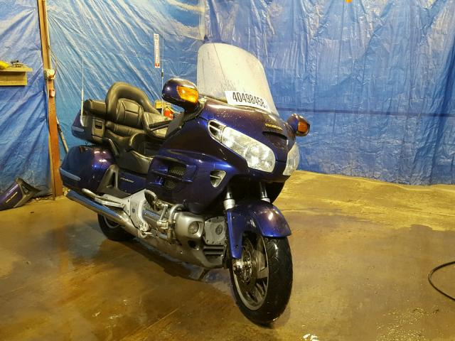 1HFSC47053A206979 - 2003 HONDA GL1800 PURPLE photo 1