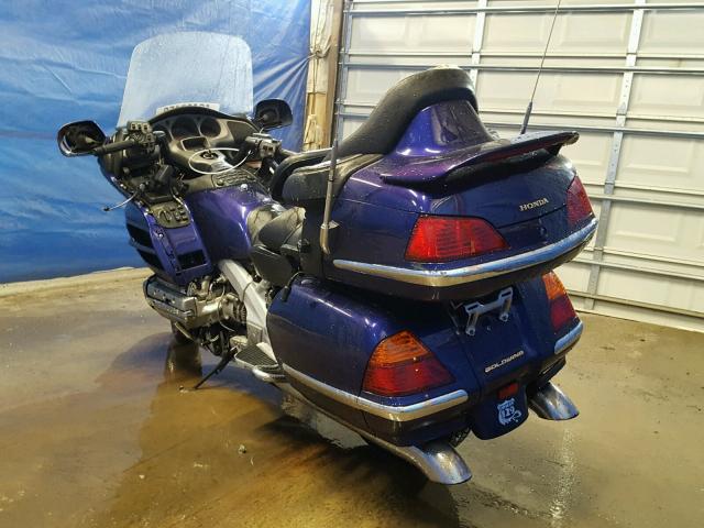 1HFSC47053A206979 - 2003 HONDA GL1800 PURPLE photo 3