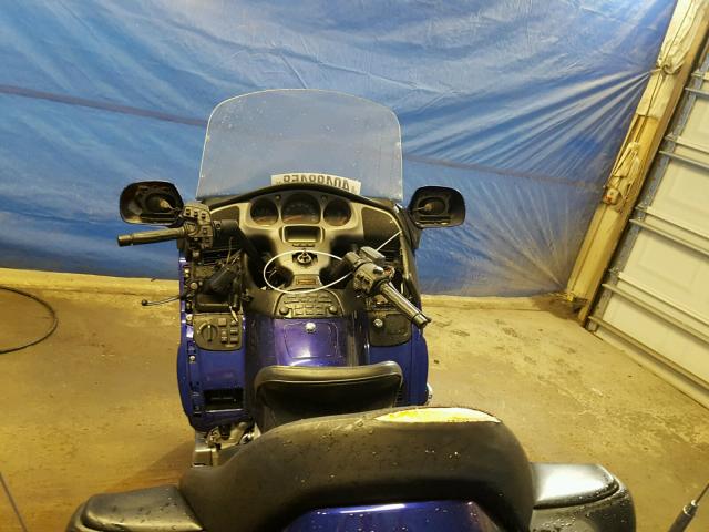 1HFSC47053A206979 - 2003 HONDA GL1800 PURPLE photo 6