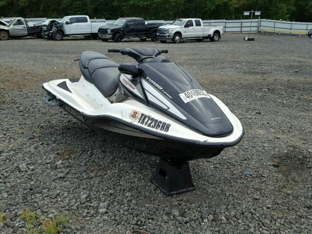 HPSE1155B707 - 2007 HONDA JET SKI WHITE photo 1