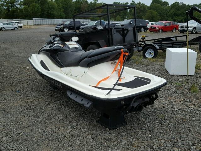 HPSE1155B707 - 2007 HONDA JET SKI WHITE photo 3