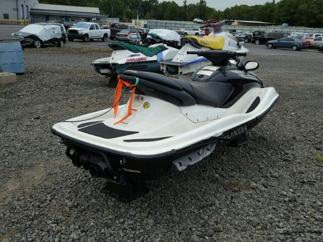 HPSE1155B707 - 2007 HONDA JET SKI WHITE photo 4