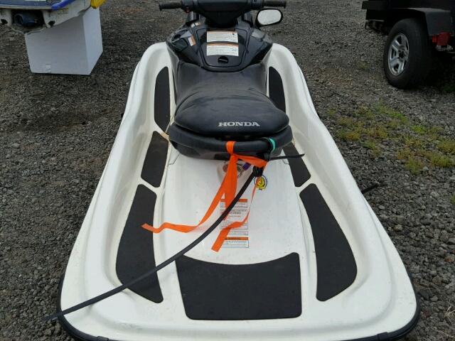 HPSE1155B707 - 2007 HONDA JET SKI WHITE photo 6