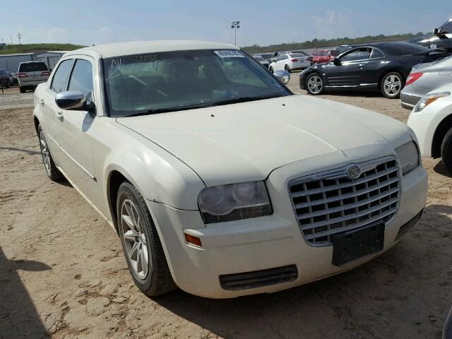 2C3KA43R88H253506 - 2008 CHRYSLER 300 WHITE photo 1