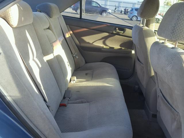 4T1BF30K94U573936 - 2004 TOYOTA CAMRY LE ლურჯი ფოტო 6