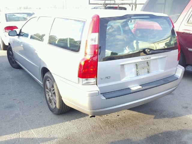 YV1SW640262540882 - 2006 VOLVO V70 SILVER photo 3