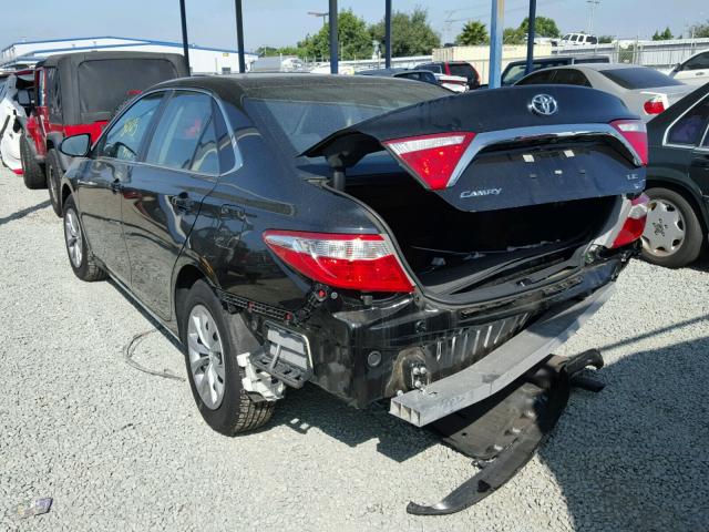 4T1BF1FK6HU270887 - 2017 TOYOTA CAMRY LE 黑色 照片 3