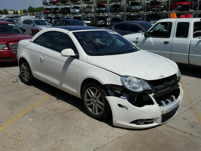 WVWFA71F48V013478 - 2008 VOLKSWAGEN EOS LUX WHITE photo 1