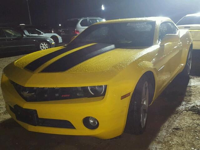 2G1FC1EV8A9228386 - 2010 CHEVROLET CAMARO LT YELLOW photo 2