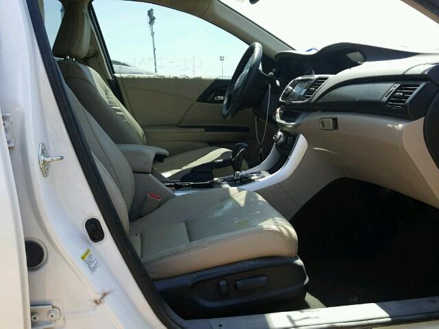 1HGCR3F91FA036004 - 2015 HONDA ACCORD WHITE photo 5