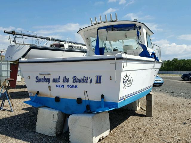 VBH01598D505 - 2005 BAJA BOAT WHITE photo 4