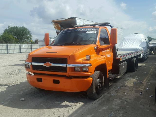 1GBE5C1265F517711 - 2005 CHEVROLET C5500 C5C0 ORANGE photo 2