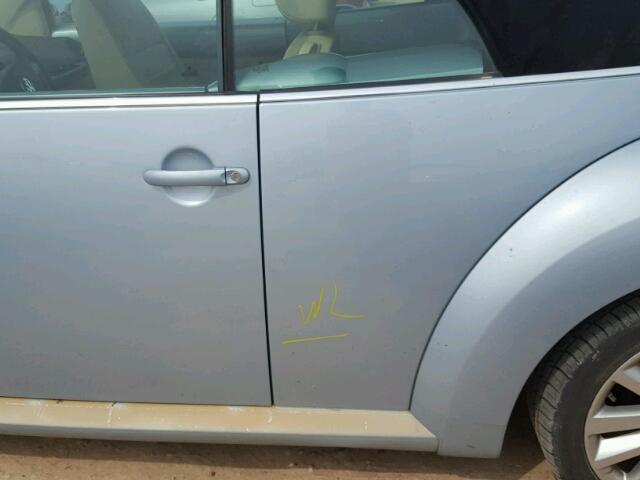 3VWRW3AL8AM003028 - 2010 VOLKSWAGEN NEW BEETLE 蓝色 照片 9