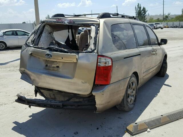 KNDMB233686255449 - 2008 KIA SEDONA EX BEIGE photo 4