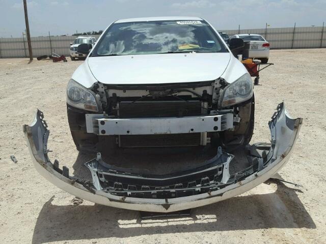 1G1ZB5E19BF119688 - 2011 CHEVROLET MALIBU LS თეთრი ფოტო 9