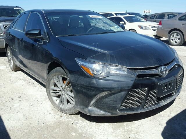 4T1BF1FK2HU368749 - 2017 TOYOTA CAMRY LE 蓝色 照片 1