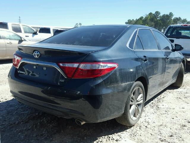 4T1BF1FK2HU368749 - 2017 TOYOTA CAMRY LE 蓝色 照片 4