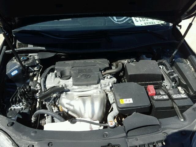 4T1BF1FK2HU368749 - 2017 TOYOTA CAMRY LE 蓝色 照片 7