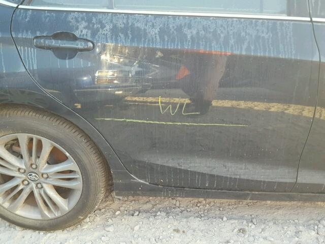 4T1BF1FK2HU368749 - 2017 TOYOTA CAMRY LE 蓝色 照片 9