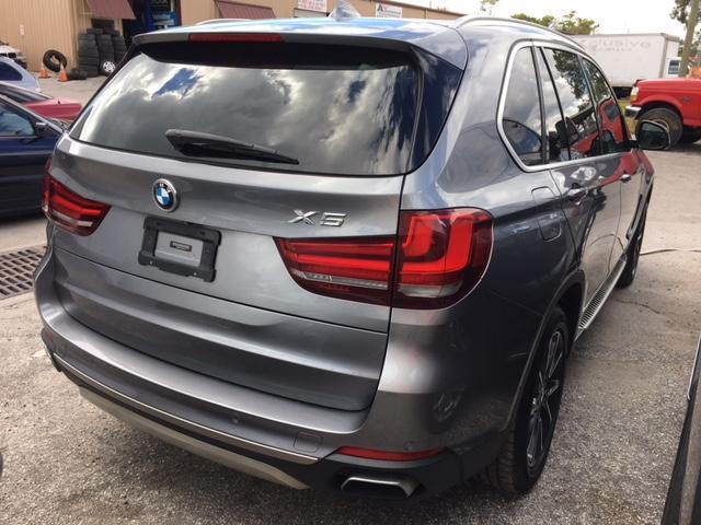 5UXKR6C51E0C03187 - 2014 BMW X5 XDRIVE5 GRAY photo 4