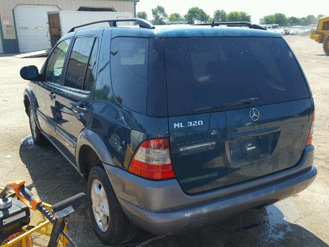 4JGAB54E9WA012812 - 1998 MERCEDES-BENZ ML 320 GREEN photo 3