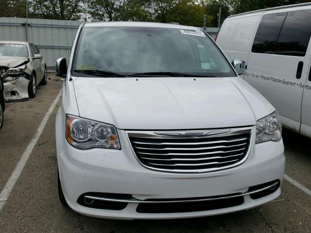 2C4RC1CG9ER273075 - 2014 CHRYSLER TOWN & COU WHITE photo 9