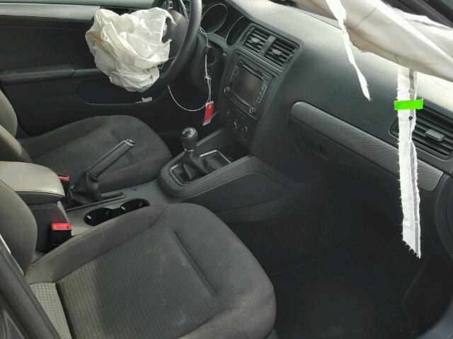 3VW1K7AJ3FM416156 - 2015 VOLKSWAGEN JETTA BASE GRAY photo 5