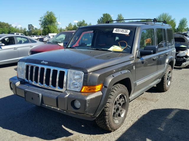 1J8HG58N96C193809 - 2006 JEEP COMMANDER BROWN photo 2
