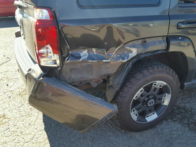 1J8HG58N96C193809 - 2006 JEEP COMMANDER BROWN photo 9