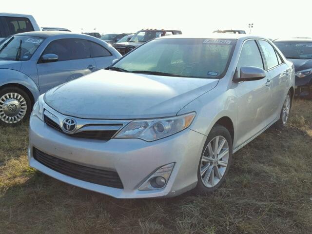 4T4BF1FK0DR333496 - 2013 TOYOTA CAMRY L SILVER photo 2