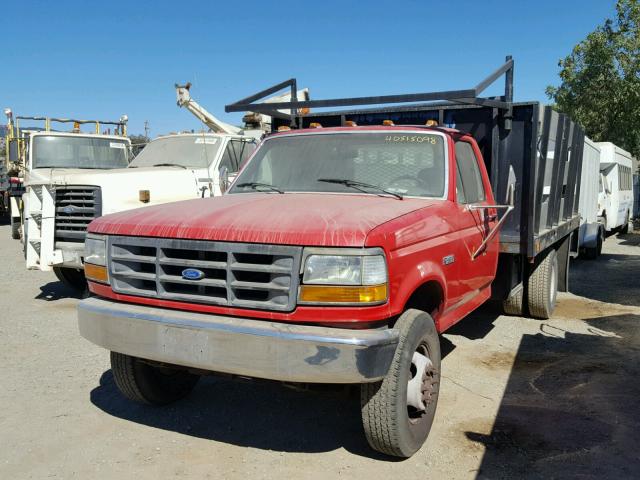 2FDLF47M8NCA38633 - 1992 FORD F SUPER DU RED photo 2