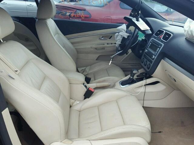 WVWDA71F77V002030 - 2007 VOLKSWAGEN EOS 2.0T S BLACK photo 5