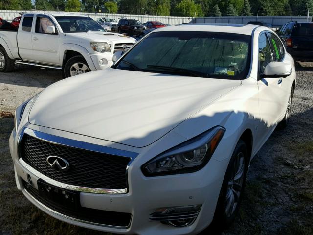 JN1BY1AR6GM271249 - 2016 INFINITI Q70 3.7 WHITE photo 2