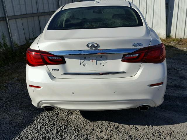 JN1BY1AR6GM271249 - 2016 INFINITI Q70 3.7 WHITE photo 9