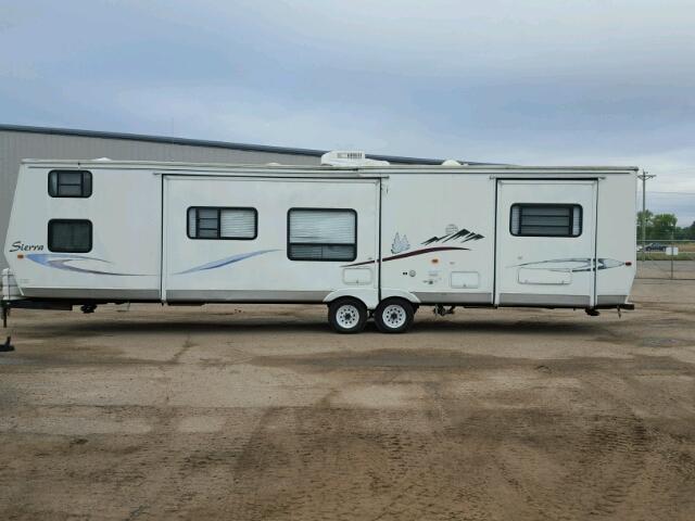 4X4TSEP203A026540 - 2003 FOUR SIERRA WHITE photo 3